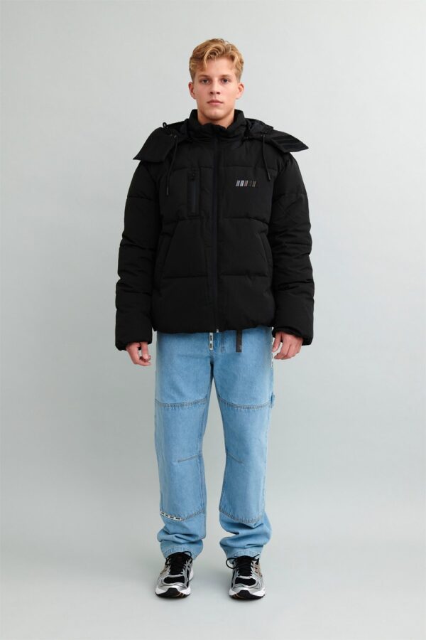 Excursion'' Boxy Logo Puffer Jacke Black