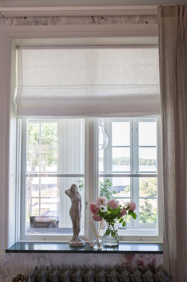 Sunday Roman Blind Chalk Chalk