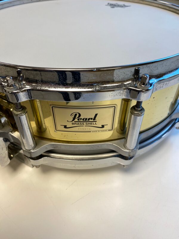 (DEMO) Pearl Free Floating 14 x 5" Brass Snare