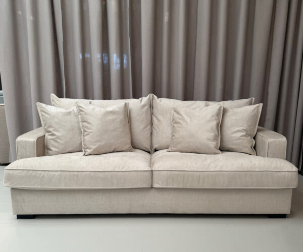 Riga Vogue Sofa - 216 - flere farver - Vogue Cream / Ikke Delt